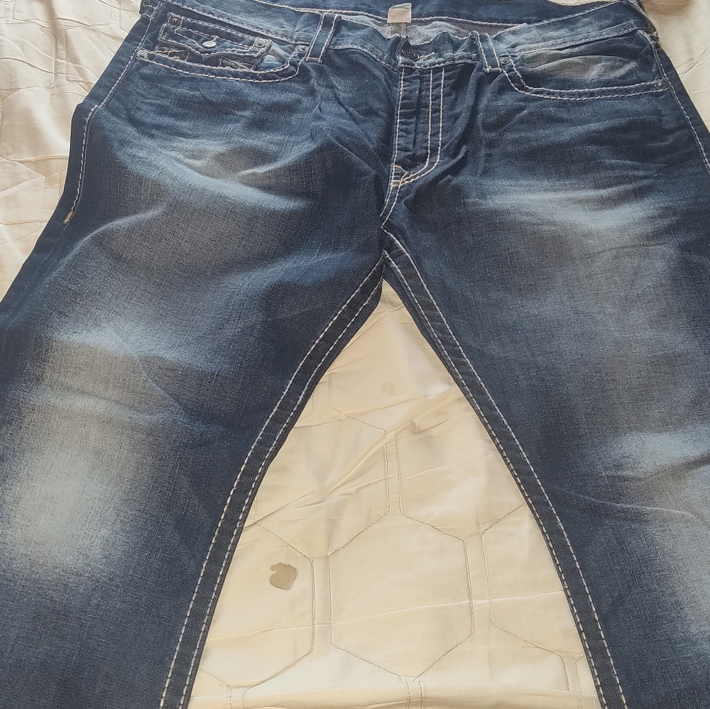 Trues - Picture 4 of 4